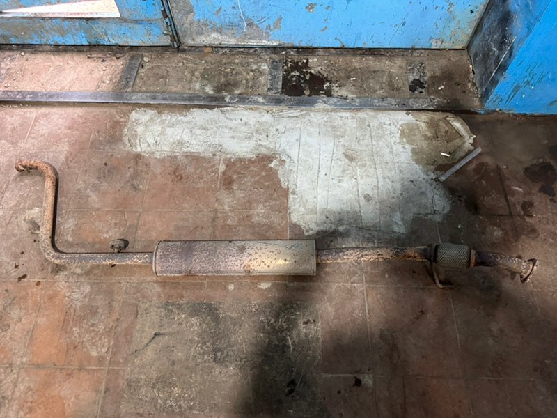 Резонатор глушителя