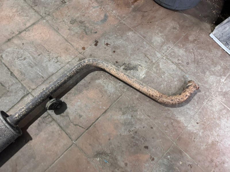 Резонатор глушителя