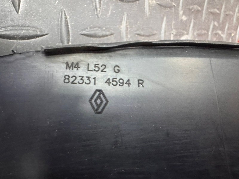 Уплотнитель стекла      двери