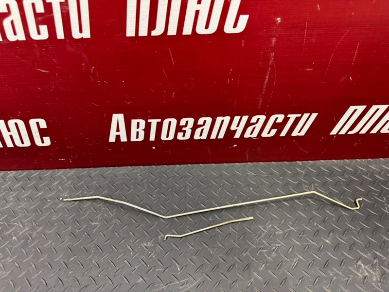 Тяга замка двери