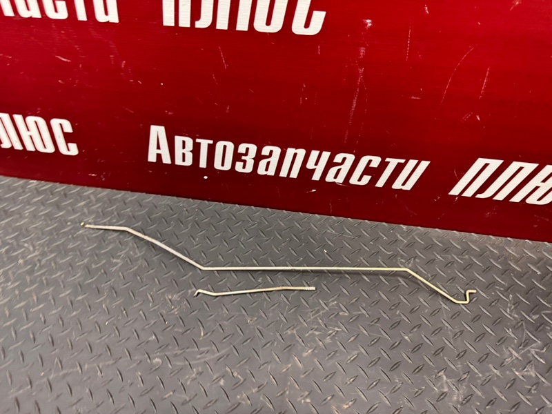 Тяга замка двери