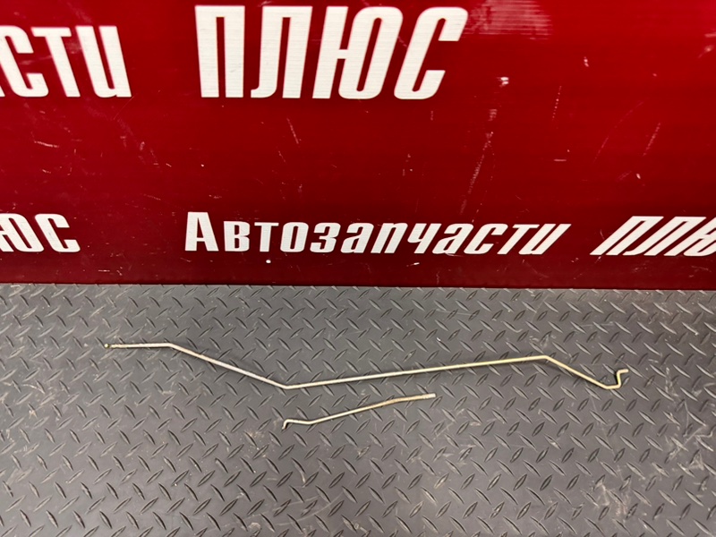 Тяга замка двери