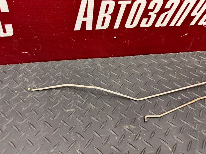 Тяга замка двери