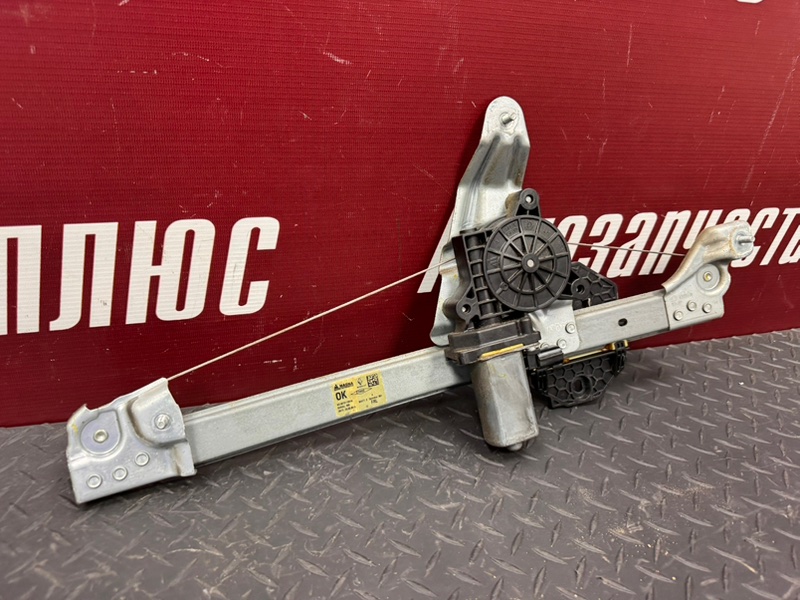 Стеклоподъемник    двери