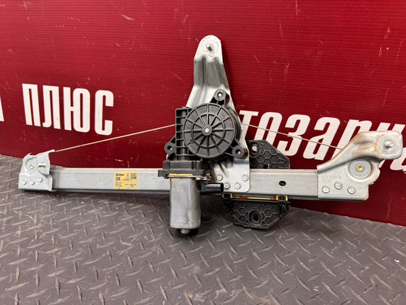 Стеклоподъемник    двери