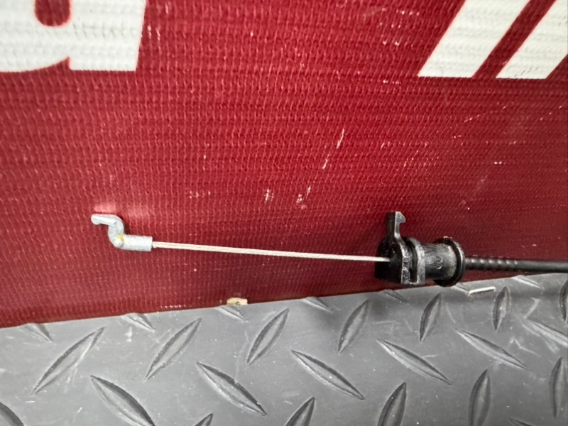 Трос замка двери