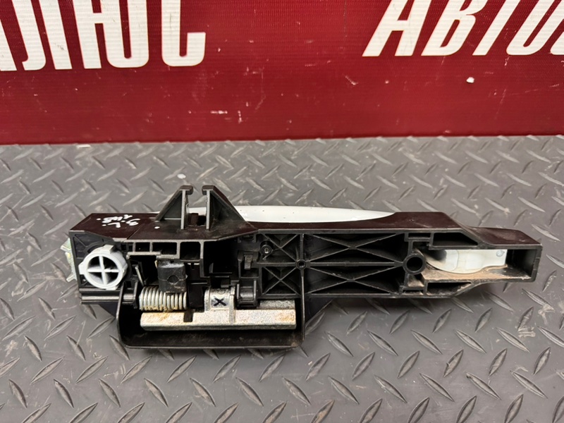 Ручка двери внешняя