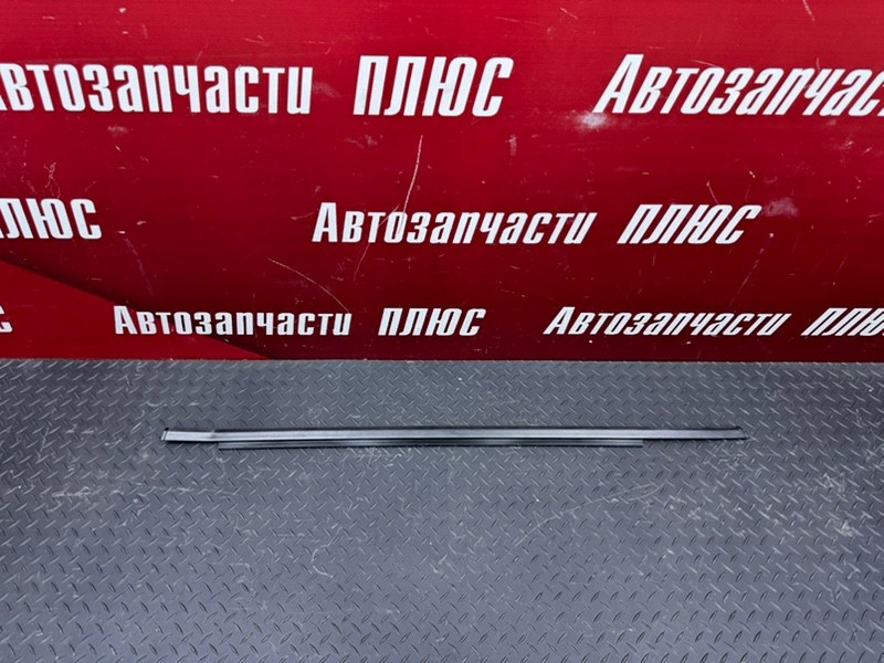 Уплотнитель стекла двери внешний