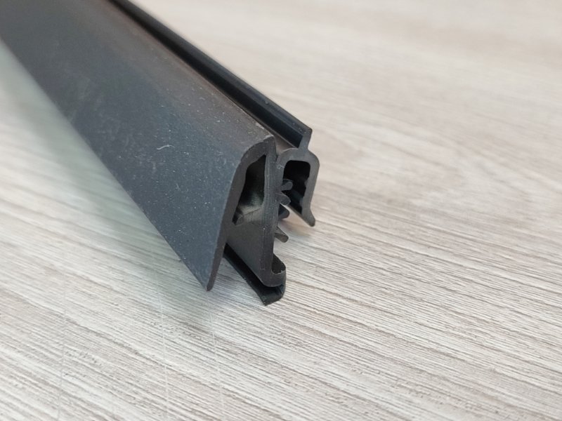 Уплотнитель стекла двери внутренний