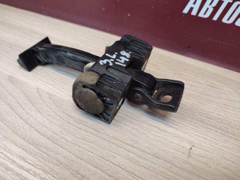 Ограничитель      двери