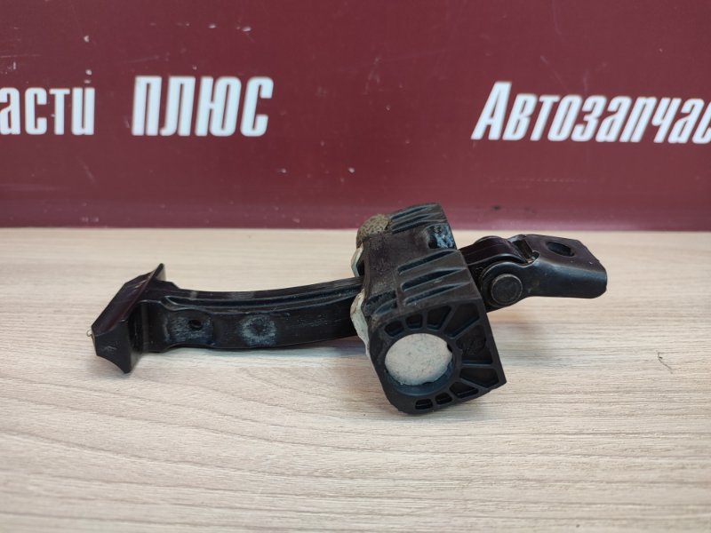 Ограничитель      двери