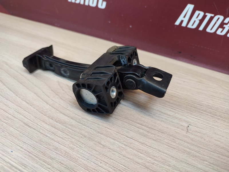 Ограничитель      двери