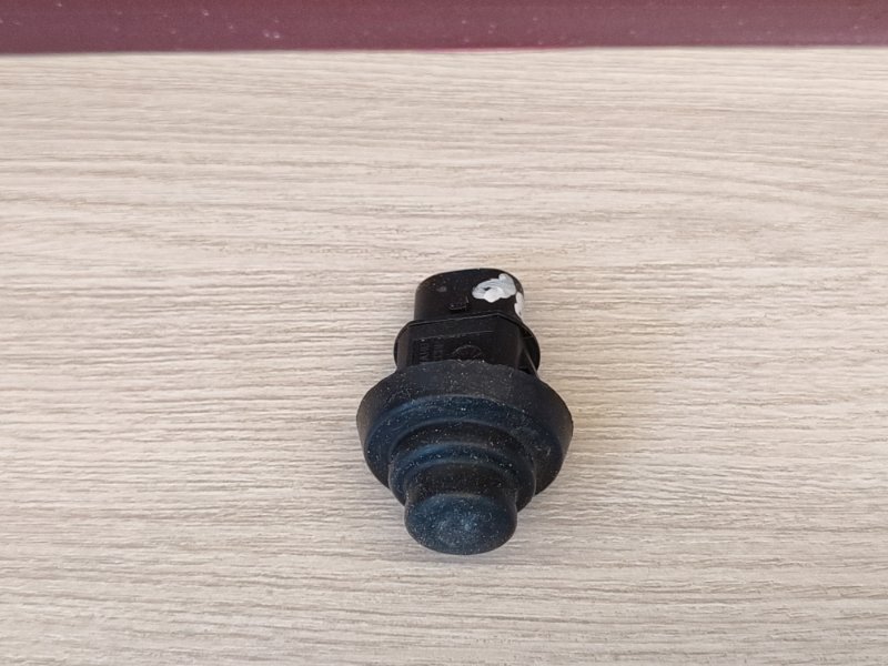 Концевик двери