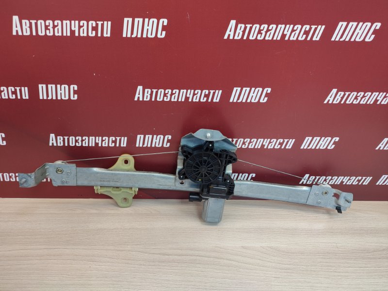 Стеклоподъемник    двери