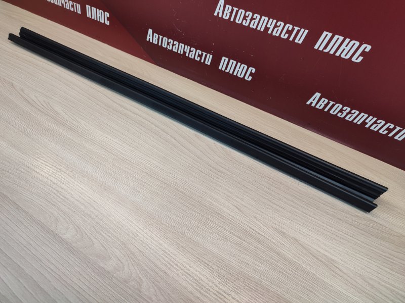 Уплотнитель стекла двери внутренний