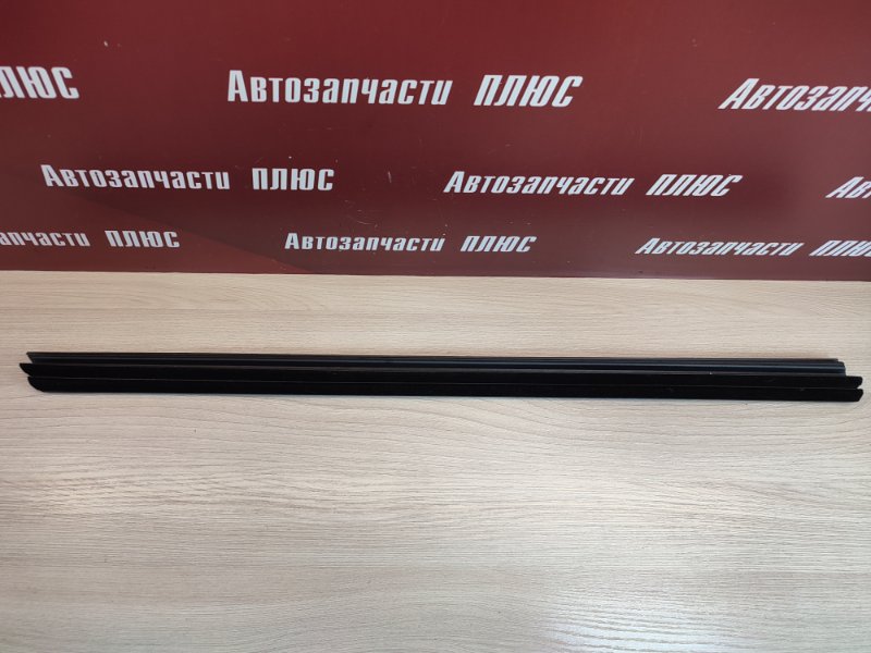 Уплотнитель стекла двери внутренний