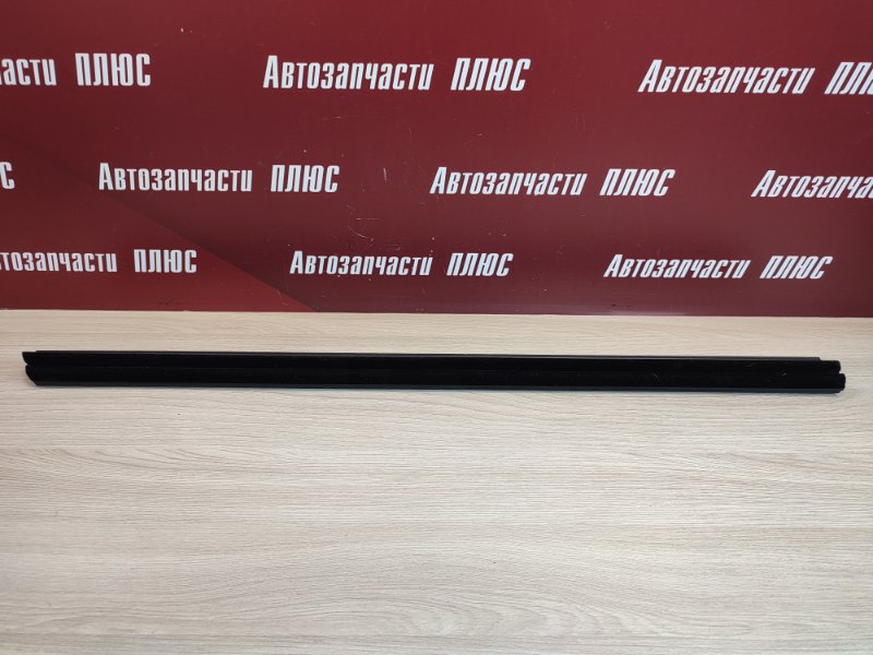 Уплотнитель стекла двери внутренний