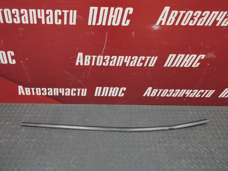 Уплотнитель стекла двери внешний