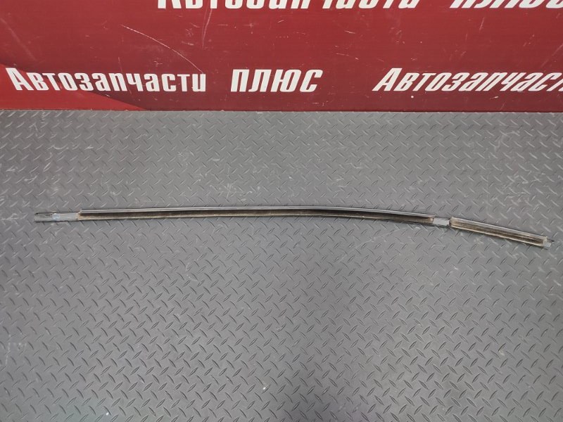 Уплотнитель стекла двери внешний
