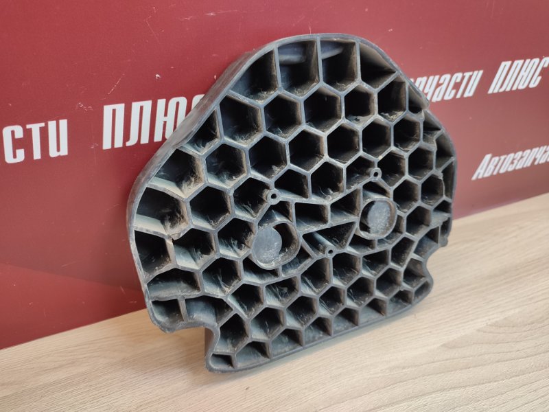 Кронштейн стеклоподъемника