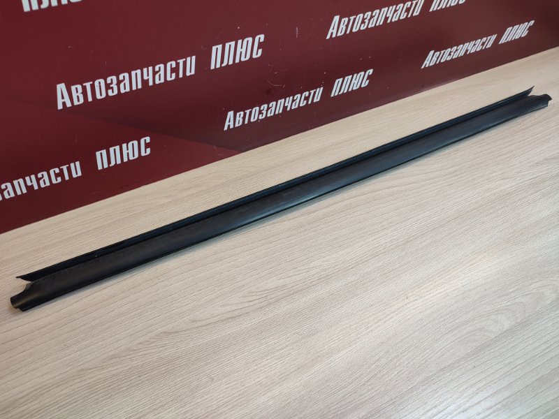 Уплотнитель стекла двери внутренний