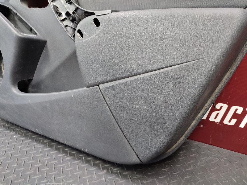 Обшивка боковой двери