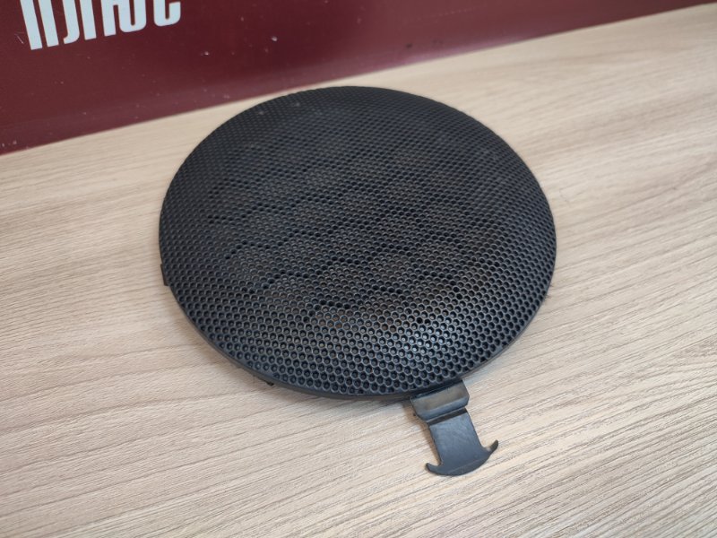 Крышка динамика