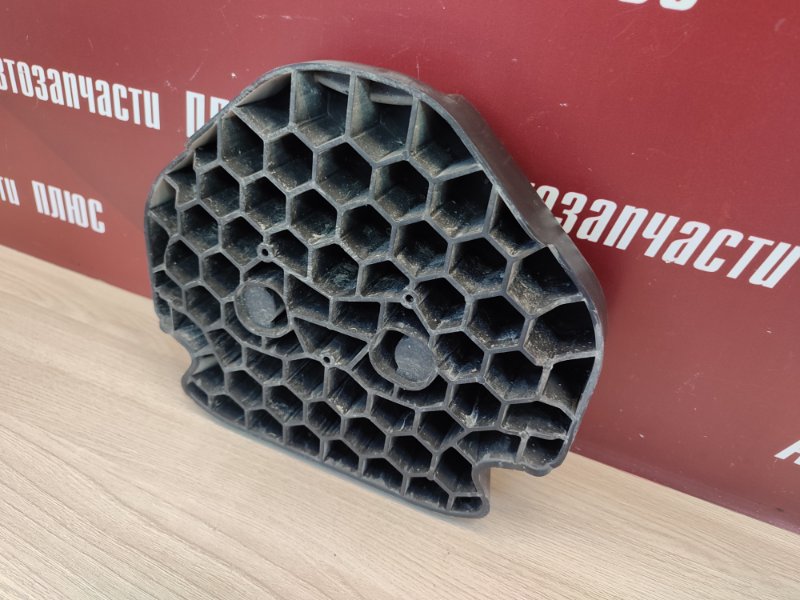 Кронштейн стеклоподъемника