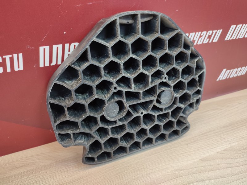 Кронштейн стеклоподъемника