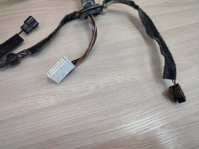 Проводка двери