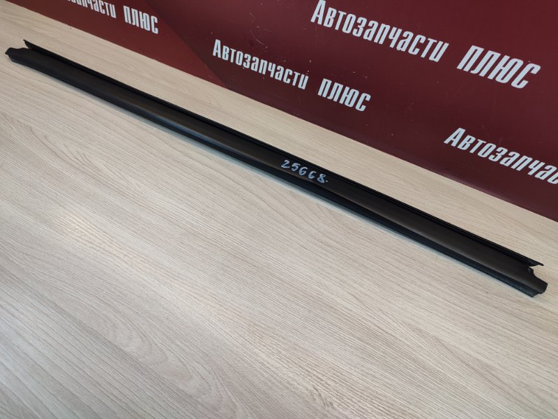 Уплотнитель стекла двери внутренний