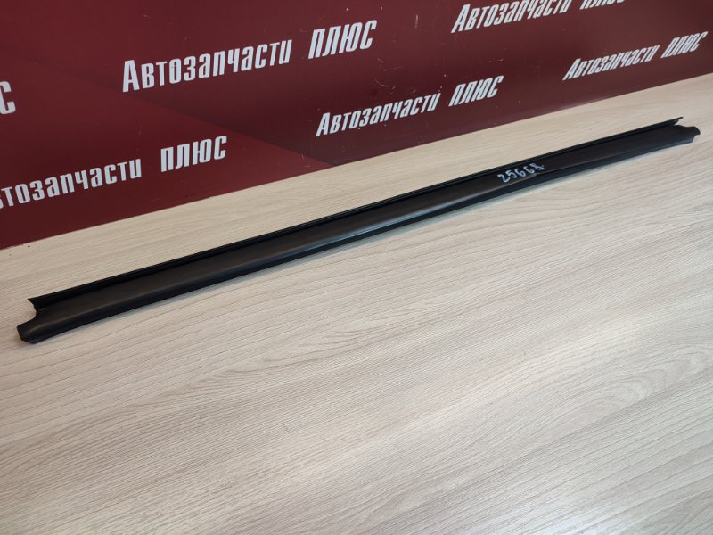 Уплотнитель стекла двери внутренний