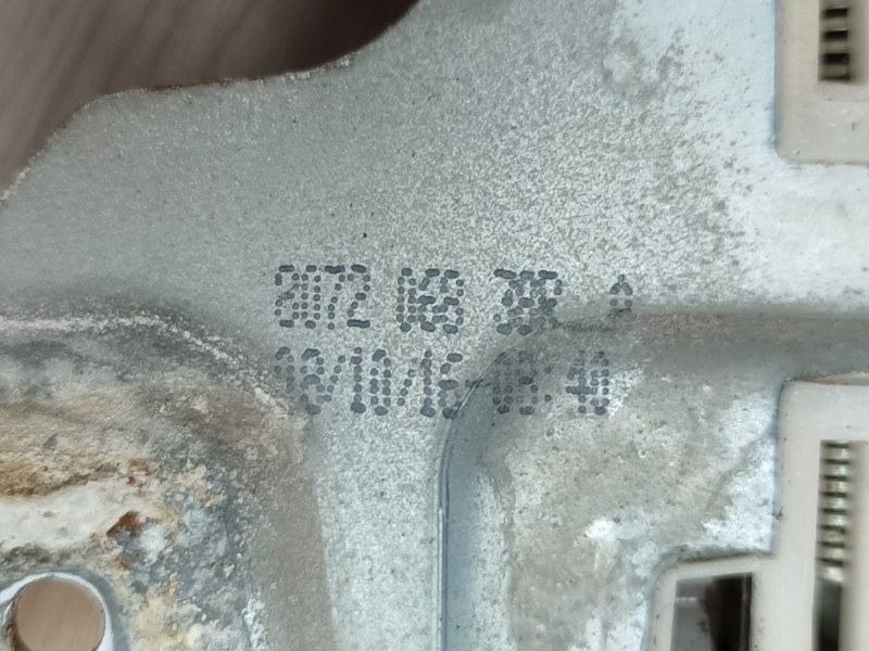 Стеклоподъемник    двери