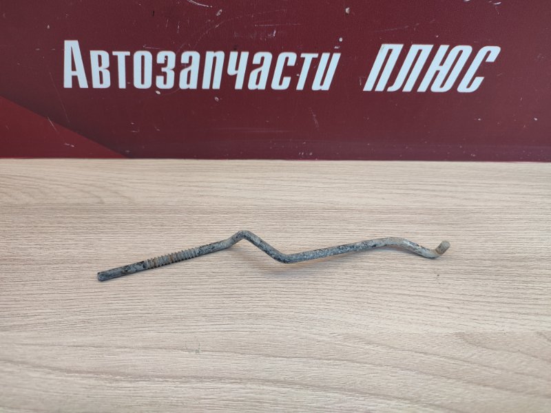 Тяга замка двери