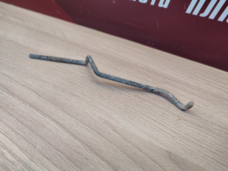 Тяга замка двери