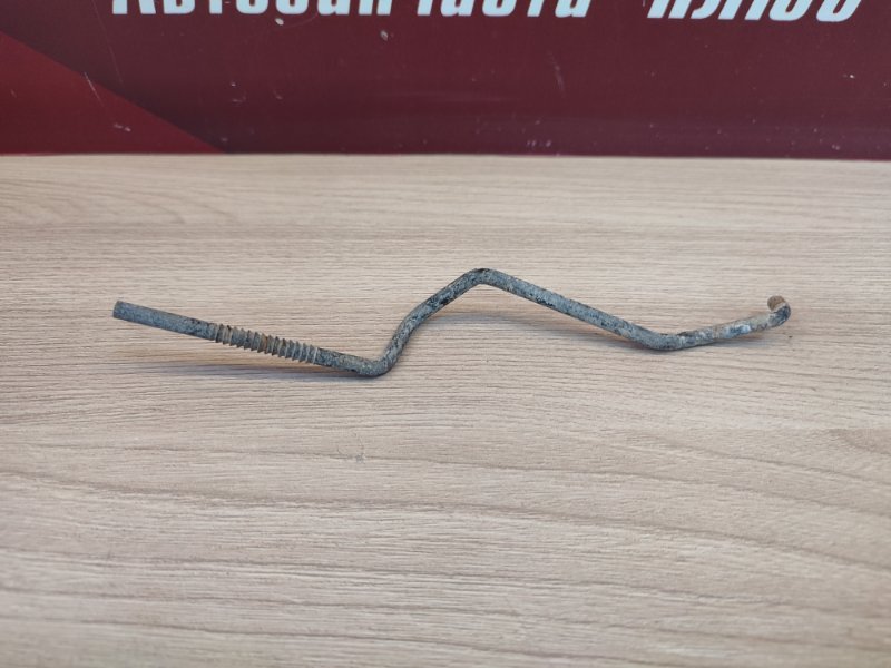 Тяга замка двери