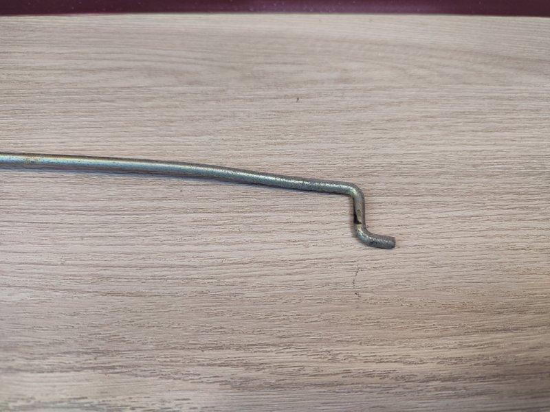 Тяга замка двери