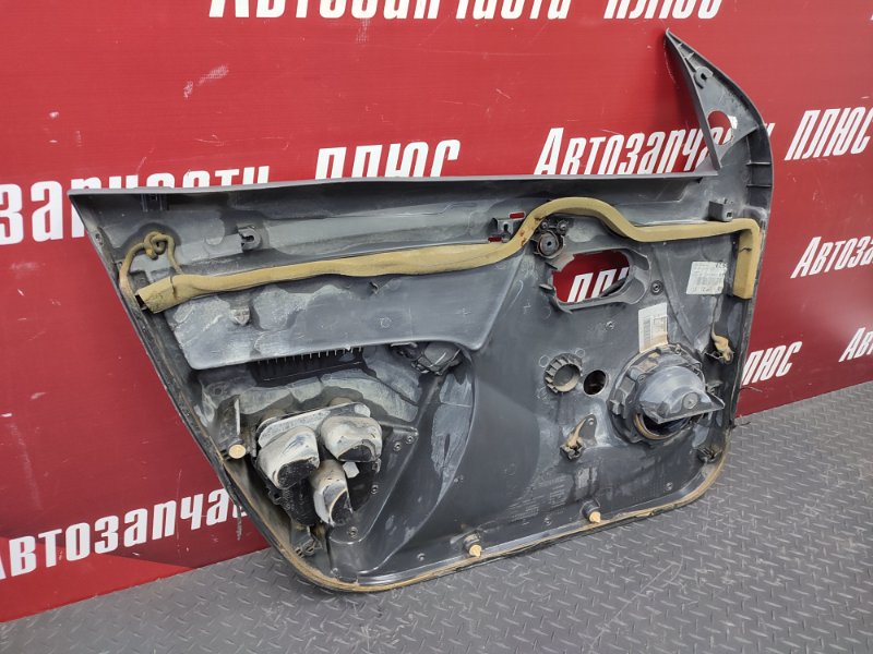 Обшивка боковой двери