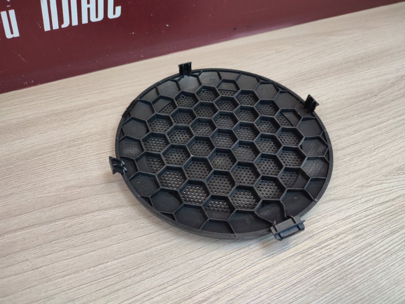 Крышка динамика