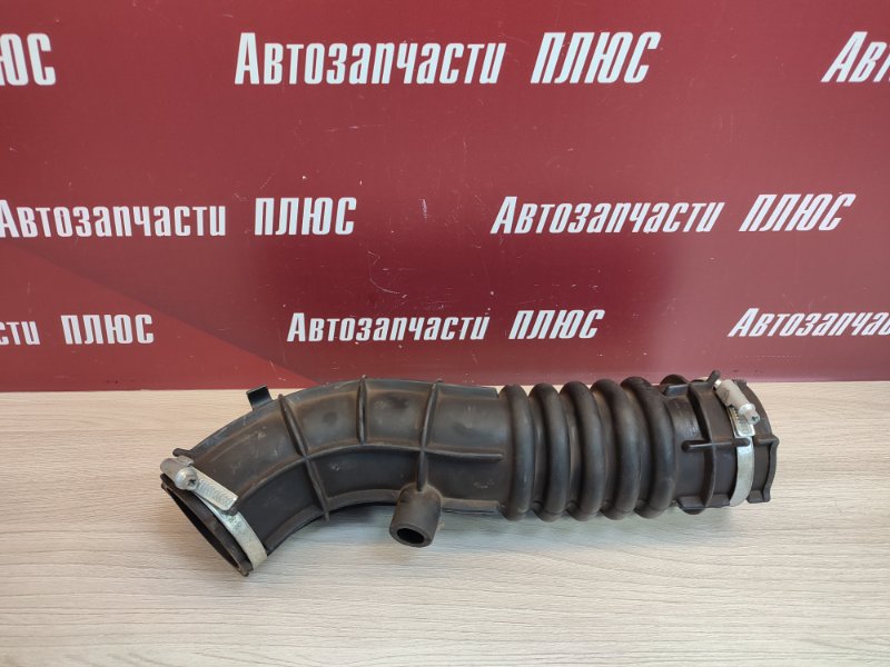 Патрубок воздушного фильтра