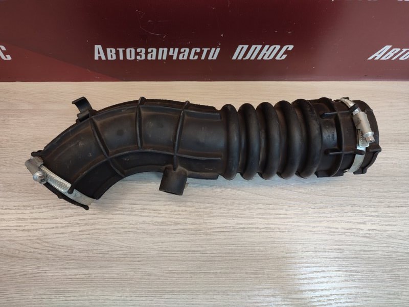 Патрубок воздушного фильтра