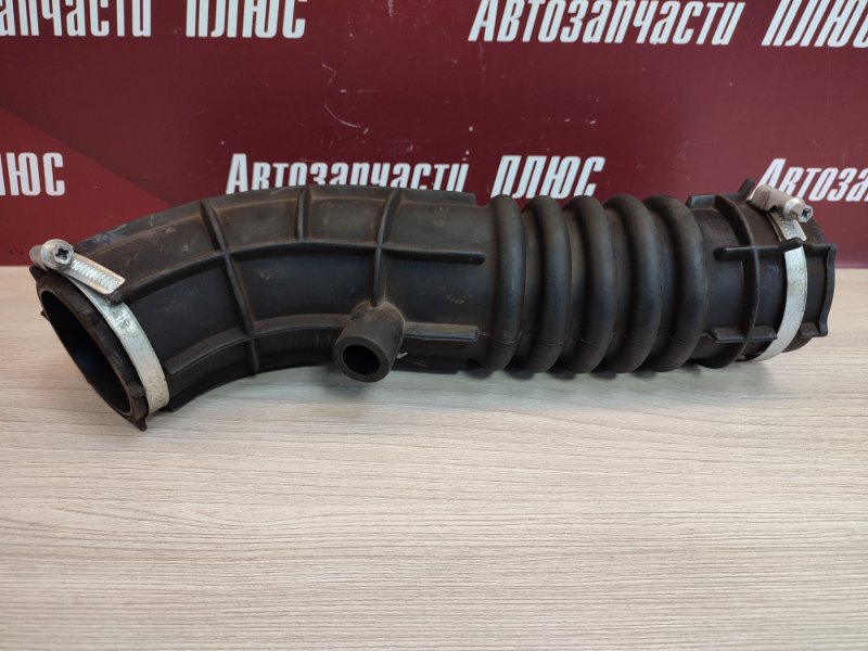 Патрубок воздушного фильтра