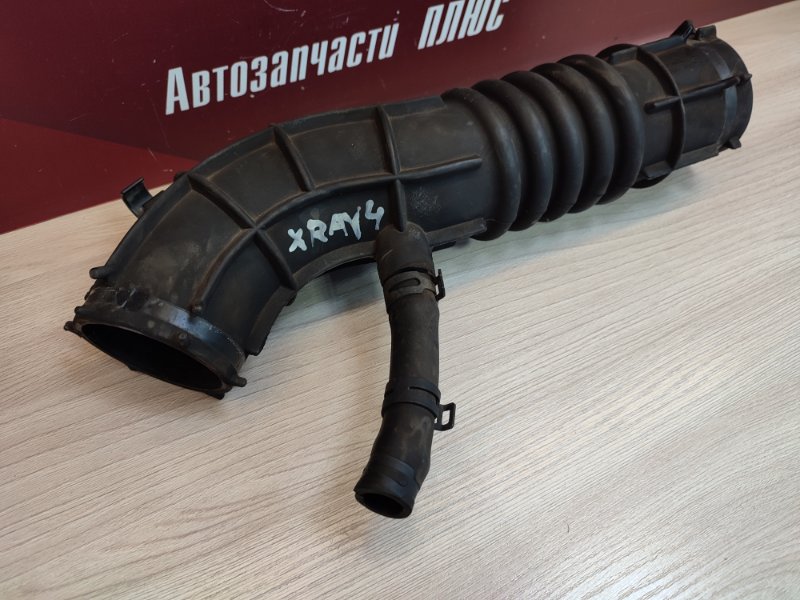 Патрубок воздушного фильтра