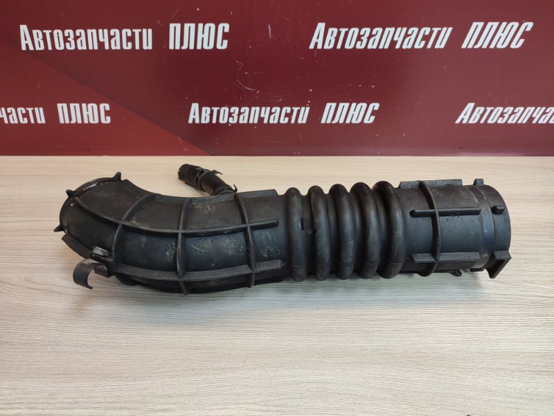 Патрубок воздушного фильтра