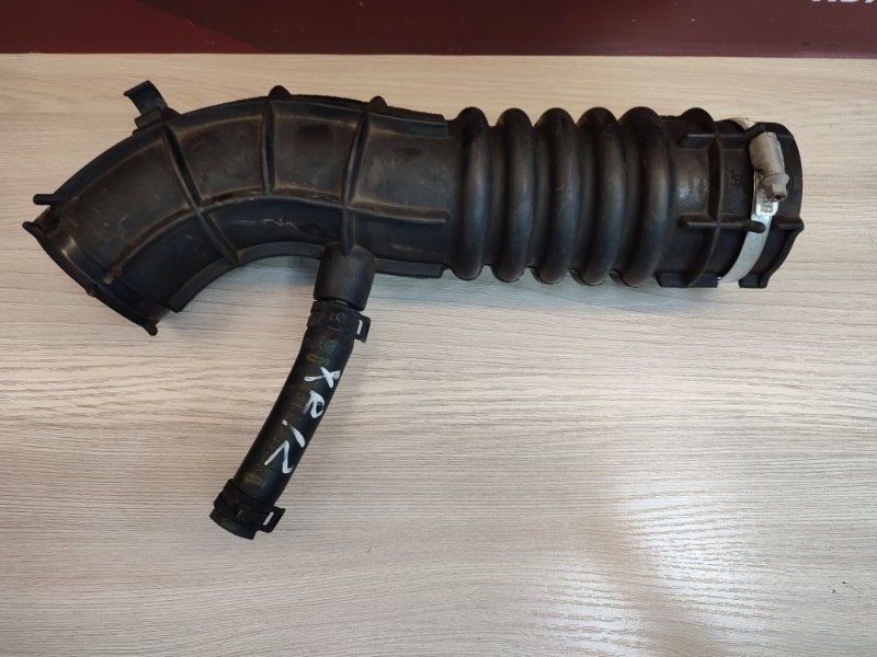 Патрубок воздушного фильтра