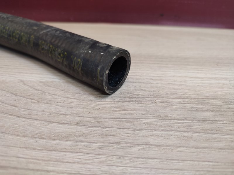 Патрубок радиатора