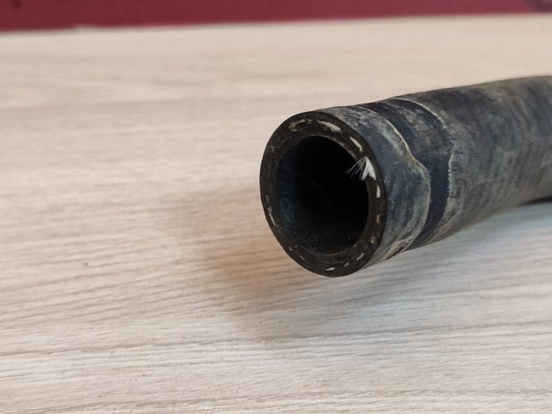 Патрубок радиатора