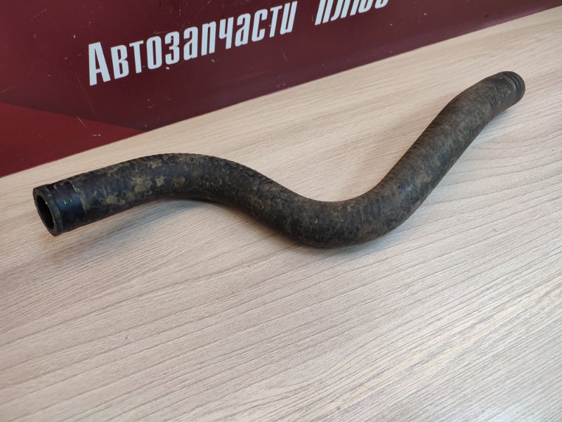 Патрубок отопителя