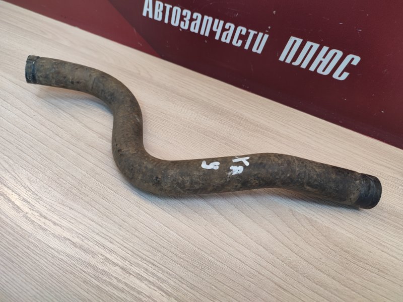 Патрубок отопителя