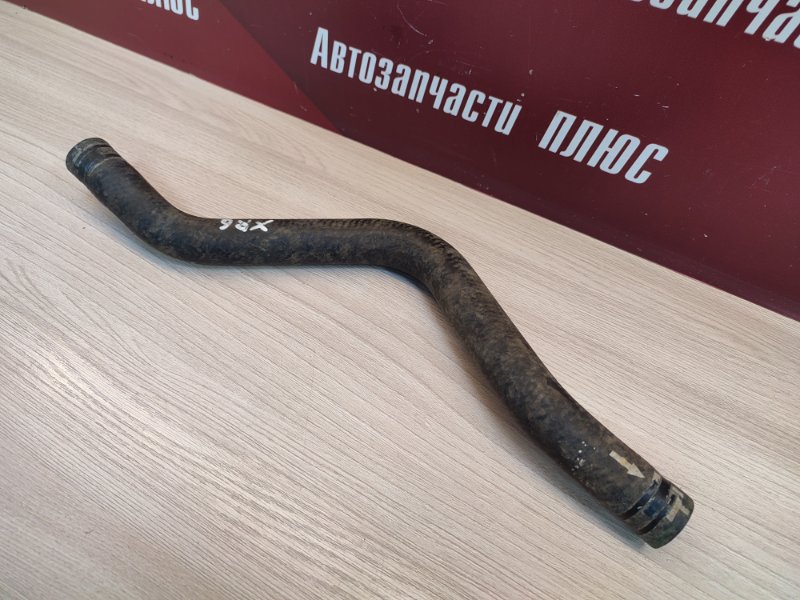 Патрубок отопителя